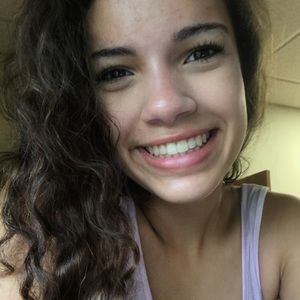 Meet your Posher, Lucy